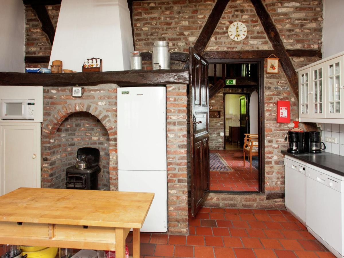 Magnificent Farmhouse In Sint Joost Exterior photo